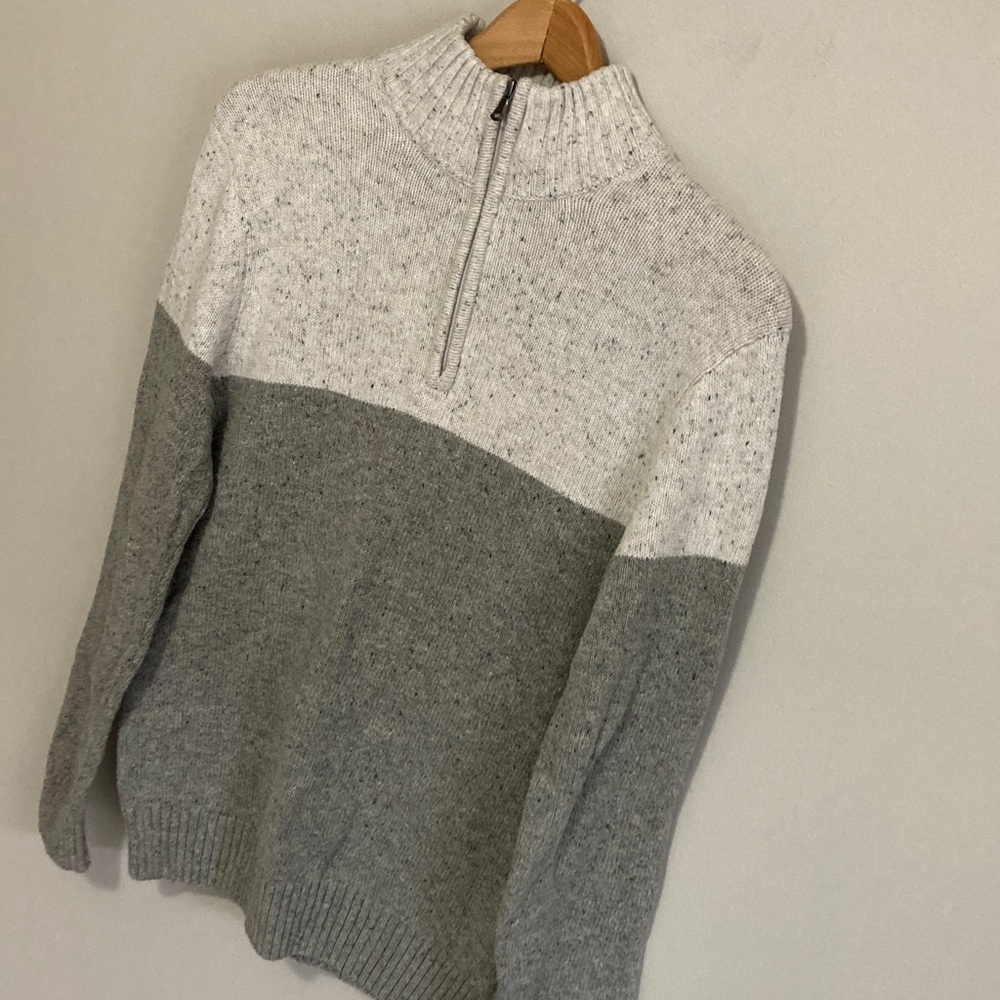 Sonoma Men's Two-Tone Zip-Up Sweater, collared quarter zip, Size Small, Gray - Picture 3 of 9
